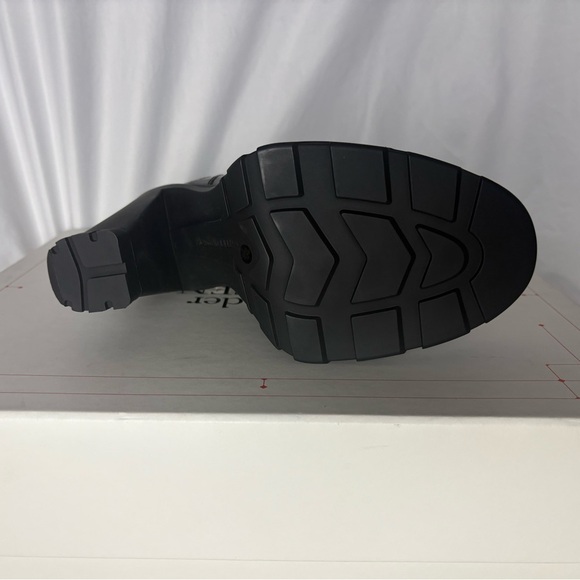 Alexander McQueen Black Leather Boots | NIB Luxury - Picture 15 of 16